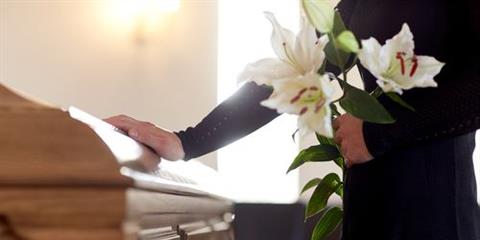 Wrongful Death Claims: Who has the Right to Pursue? Photo